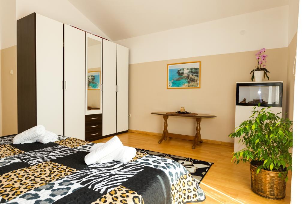 Apartments Villa Orange Zadar Eksteriør bilde